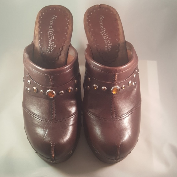 Shoes - Picture 4 of 6